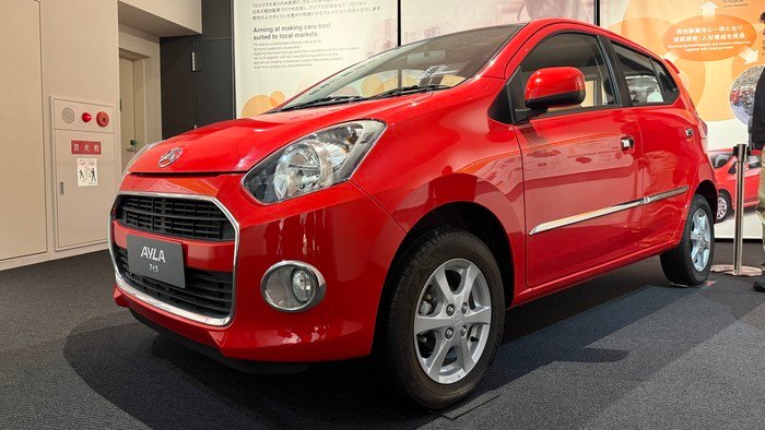 **Daihatsu Ayla LCGC: Kebanggaan Indonesia di Jepang**