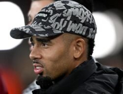 “Apa Kabar, Jesus? Pemain Muda Ini Menjadi Sensasi Baru di Lapangan!”