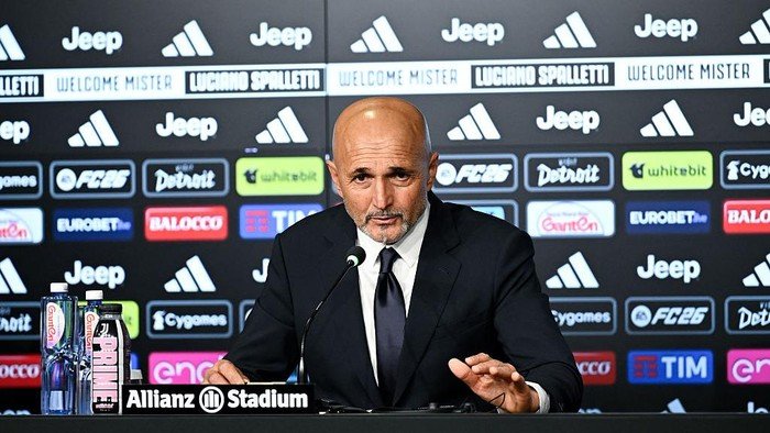 Spalletti Ingkar Janji, Hujan Kritik dari Fans Napoli