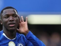 “Caicedo: Gelandang Bertahan yang Mungkin Menggantikan Rodri?”