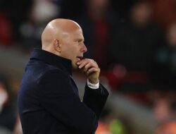 Gerrard: Desakan untuk Mecat Slot, Hanya Angin Saja!