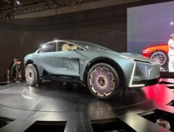 “Toyota Menyapu Rekor, Bos Lexus Berbicara Tentang Perubahan Besar”