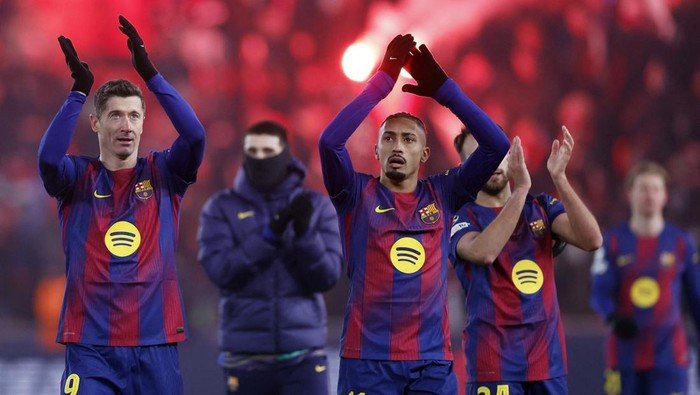 **Hansi Flick: Bola-bola Mati Menjadi Ancaman bagi Barcelona**