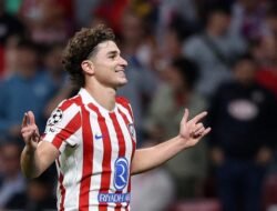 “Pesan Agen buat Peminat Julian Alvarez: Apakah Klub Anda Berani Menandingi Penawarannya?”