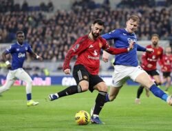 Babak I: Everton Vs MU Masih Imbang, Pertandingan Ini Menjanjikan!