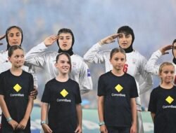 Timnas Putr Iran Nyanyi Lagu Kebangsaan, Hormat Penuh dalam Kembalinya ke Perhatian!