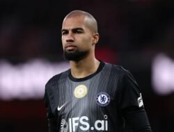 Dengan Rosenior Tak Jamin Statusnya, Apakah Sanchez Siap Rela Tinggalkan Chelsea?