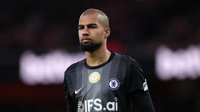 Dengan Rosenior Tak Jamin Statusnya, Apakah Sanchez Siap Rela Tinggalkan Chelsea?