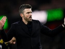 “Carrick Oke di Man United Bukan Hal Mengejutkan: Apakah Ini Tanda Perubahan Era?”