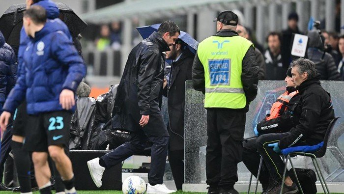 Wasit Diserang Protes, Inter Bungkam di Lapangan!