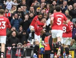 Setan Merah Meraikan Kemenangan Telak atas The Villans