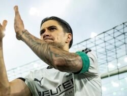 “Moenchengladbach Menang, Kevin Diks Cetak Sejarah di Bundesliga! Ini Kisahnya!”