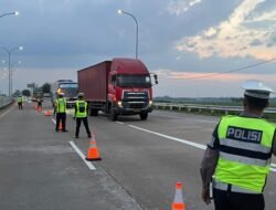 Duh! Masih Ada Truk Melintas saat Pembatasan di Arus Mudik: Fenomena yang Tak Terduga