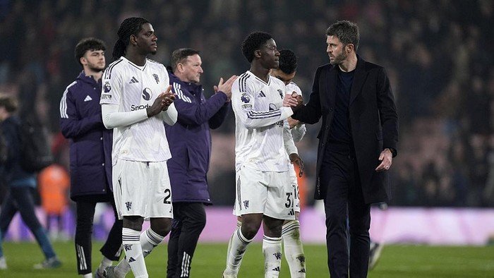 MU Gagal Kudeta, Carrick: