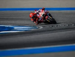 “Pembalap Legenda Marc Marquez Sukses di Sprint Race MotoGP Brasil: Kemenangan Pertama Tahun 2026!”