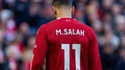 “Mo Salah Menolak Gaji Tahun Terakhir Liverpool: Kisah di Balik Keputusan Mengejutkan Ini”