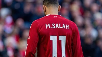 “Mo Salah Menolak Gaji Tahun Terakhir Liverpool: Kisah di Balik Keputusan Mengejutkan Ini”