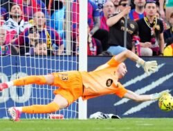 “Barcelona Bercahaya karena David Raya dan Joan Garcia!”